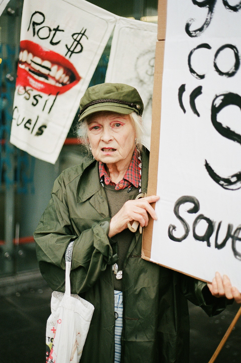 Portrait von Vivienne Westwood von Andrew Quinn